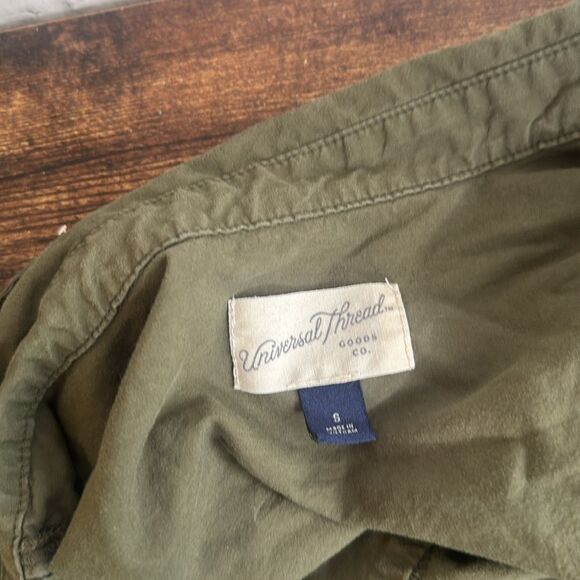 Universal Thread Olive Green Women's Top Size Small - Picture 4 of 4
